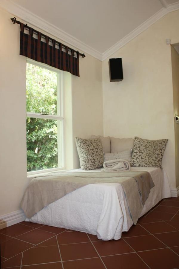 Camelot In Constantia Bed & Breakfast Cape Town Eksteriør bilde