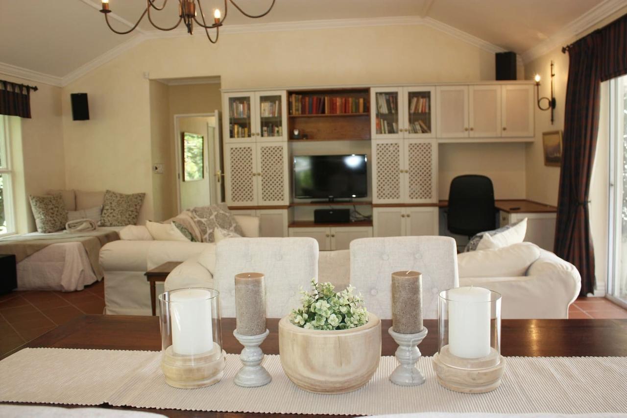 Camelot In Constantia Bed & Breakfast Cape Town Eksteriør bilde