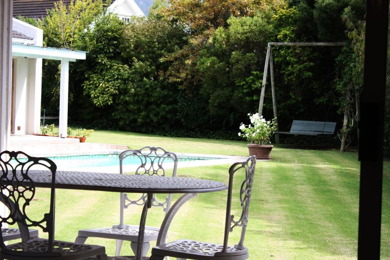 Camelot In Constantia Bed & Breakfast Cape Town Eksteriør bilde