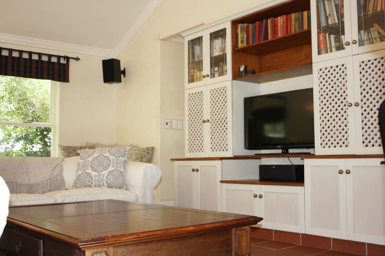 Camelot In Constantia Bed & Breakfast Cape Town Eksteriør bilde
