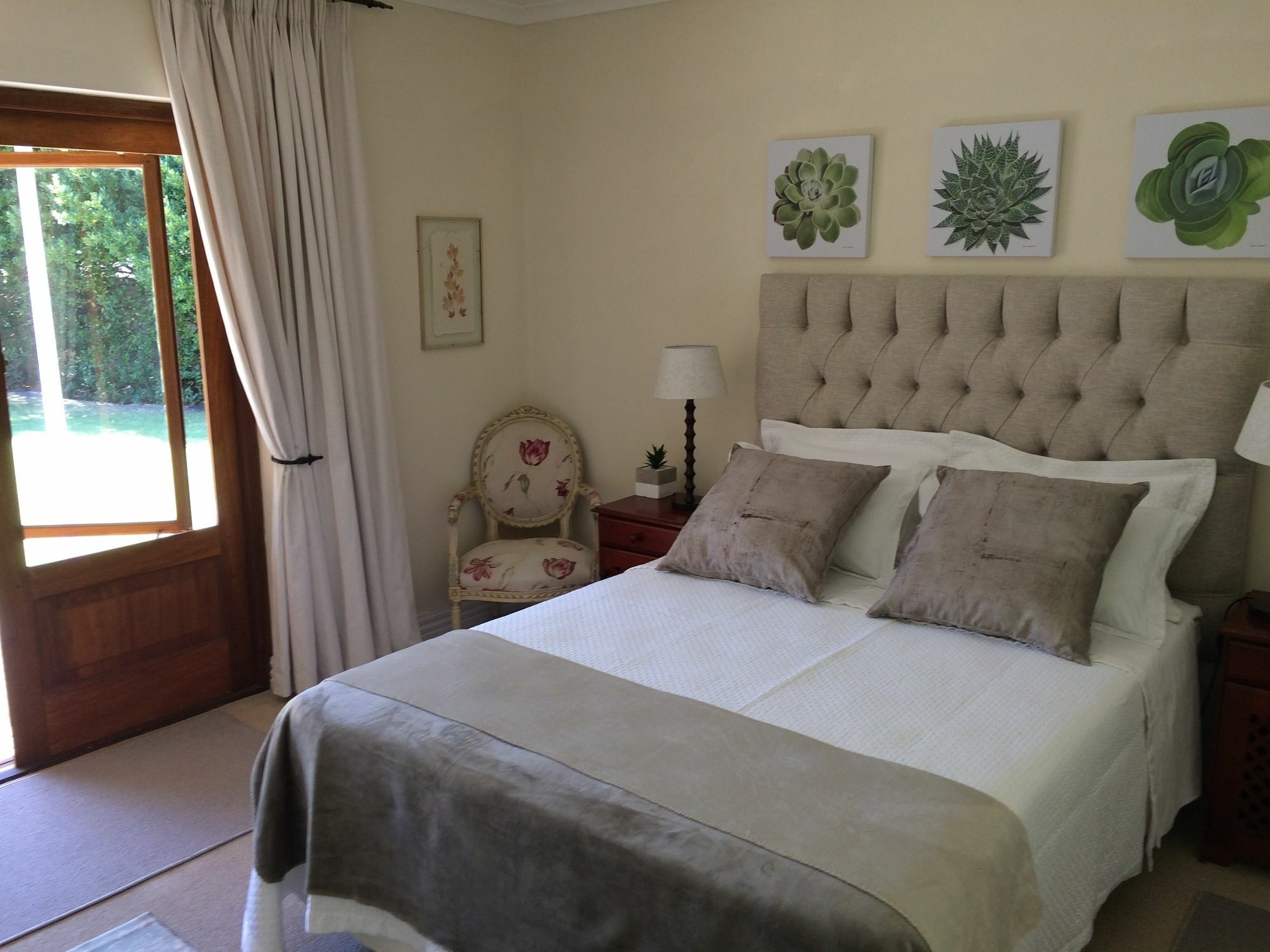 Camelot In Constantia Bed & Breakfast Cape Town Eksteriør bilde